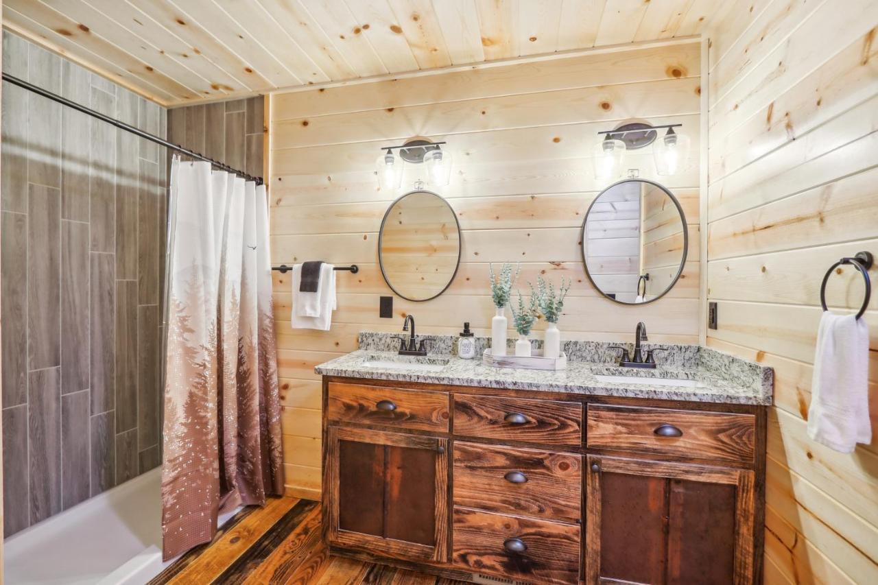 Private Murphy Cabin Rental With Wraparound Porch! 외부 사진